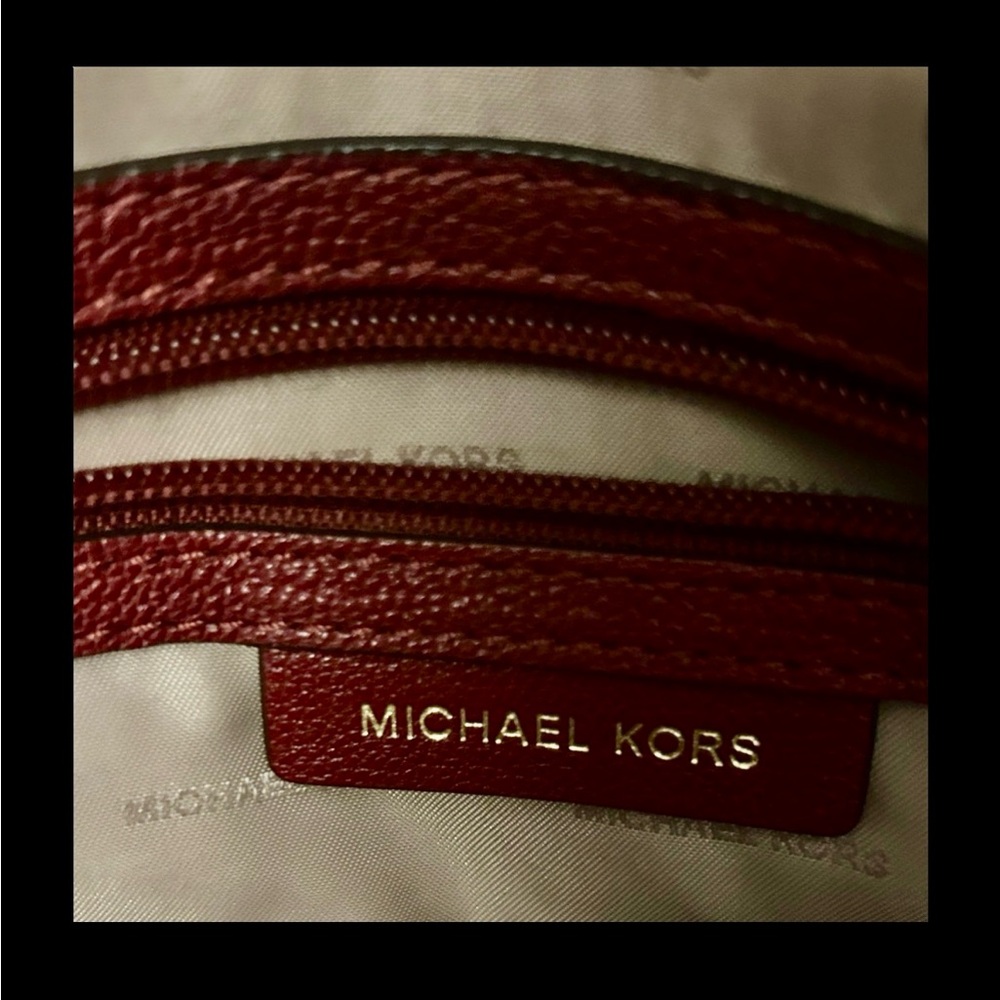 MICHAEL KORS Hamilton Large Red/Burgundy Leather Satchel Handbag Gold Lock - Picture 2 of 4